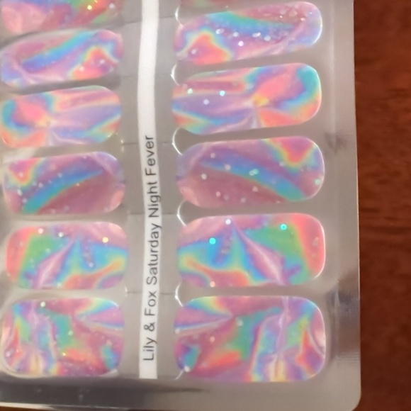 Multicolor Nail Wraps - Picture 3 of 4